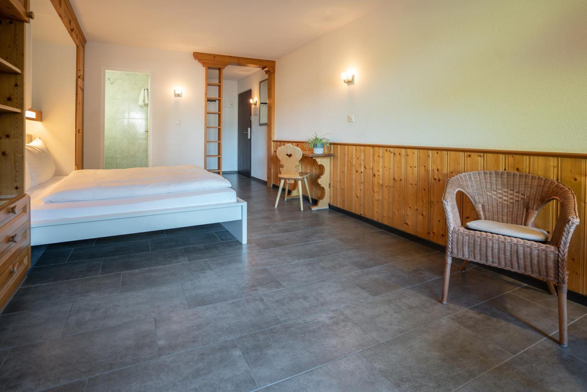 Hotel Des Alpes Флимс Екстериор снимка