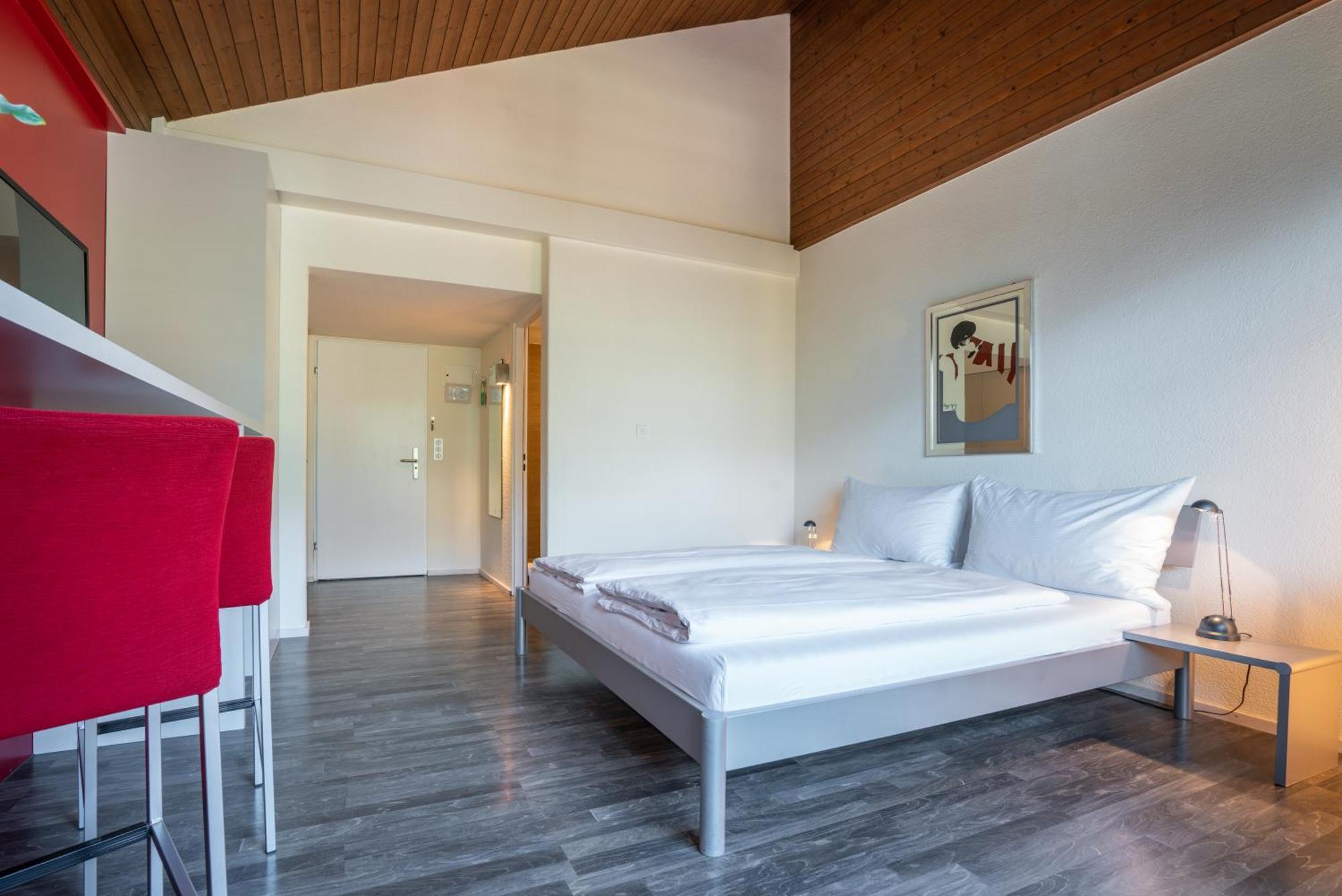 Hotel Des Alpes Флимс Екстериор снимка