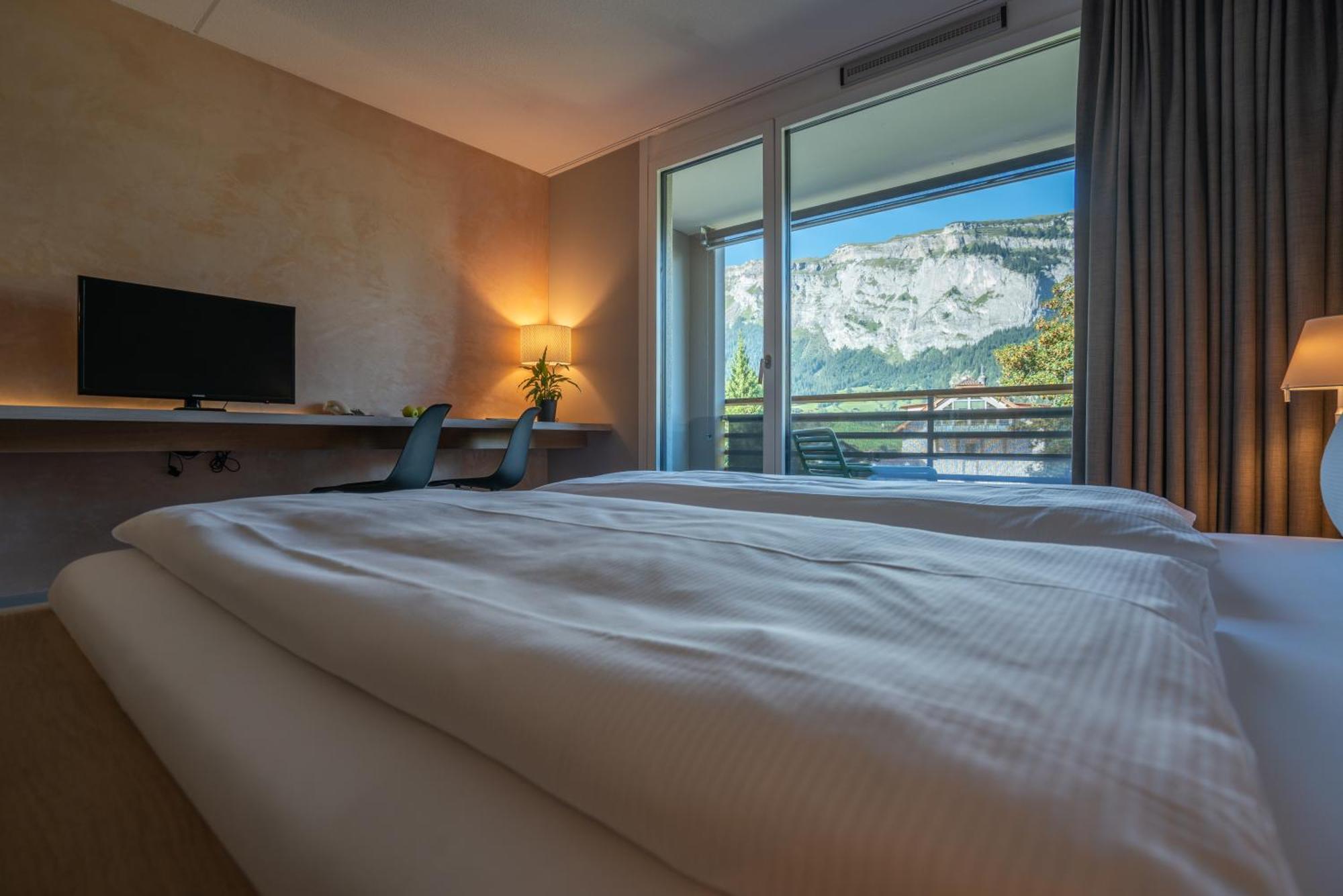 Hotel Des Alpes Флимс Екстериор снимка