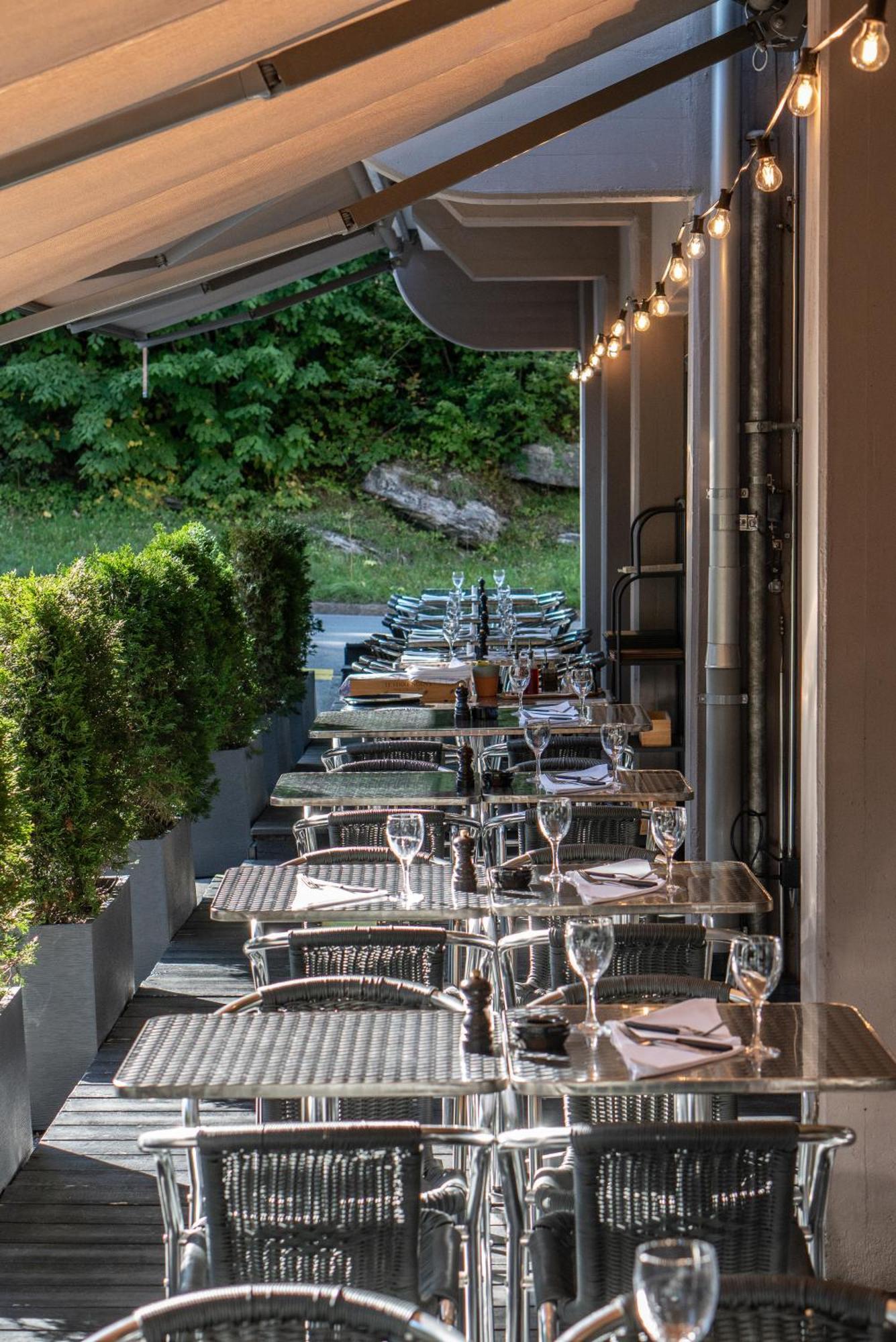 Hotel Des Alpes Флимс Екстериор снимка