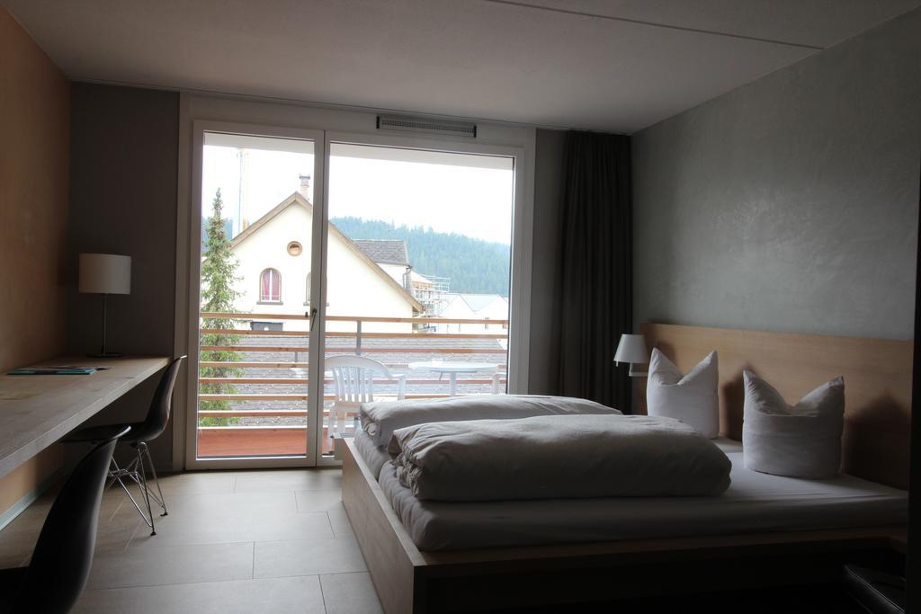 Hotel Des Alpes Флимс Екстериор снимка