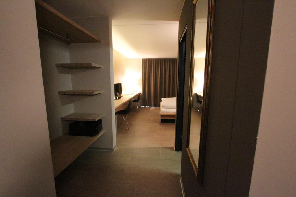 Hotel Des Alpes Флимс Екстериор снимка
